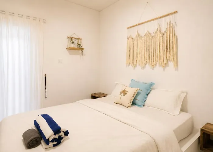 Elia's House Renovated ホテル *