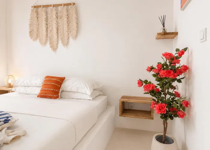 Elia's House Renovated Отель