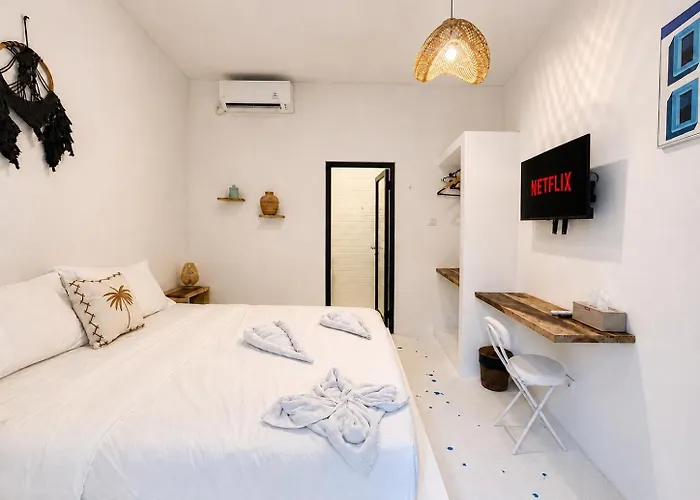 Отель Elia's House Renovated *